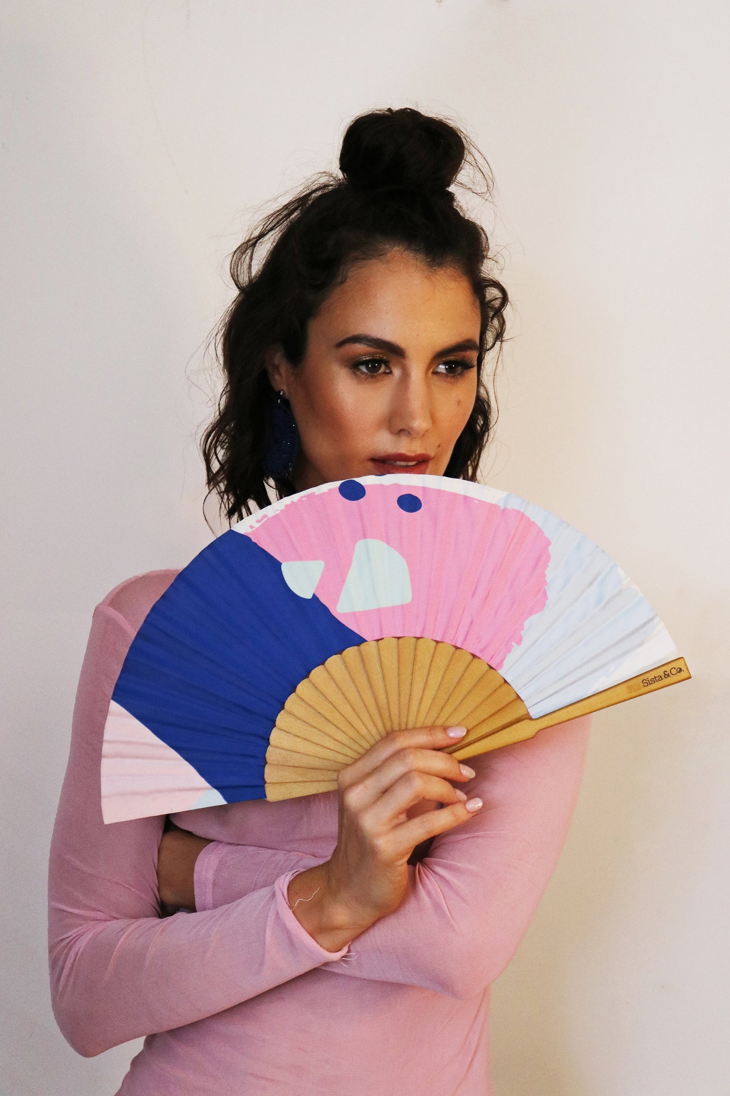 Sista & Co. No. 1 Hand Fan